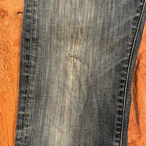 7 For All Mankind- Distressed Austyn Straight Relaxed Jean-Size 30 - Picture 6 of 6
